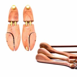 Pack with shoe trees and 3 hangers in cedar wood | Skolyx