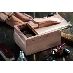 Shoe care valet box in cedar wood, Saphir Pate De Luxe & Shoebrush