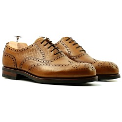 Full brogue in light brown grain leather