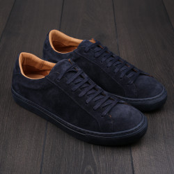 Skolyx Premium sneaker in navy suede with navy sole UK10 / EU44 - Seconds