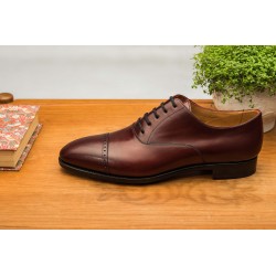 TLB Artista Brogued Cap Oxford Vegano Burgundy