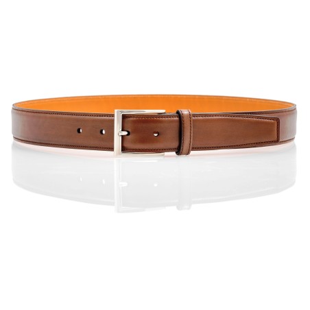 Belt in brown leather