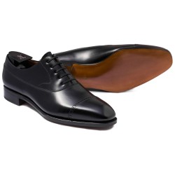 TLB Artista Black Punched Cap Toe Balmoral med stansede tupper