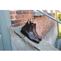 Brogued balmoral chelsea boot