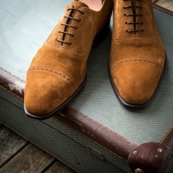 Yanko brogued cap toe balmoral oxford light brown suede | Skolyx