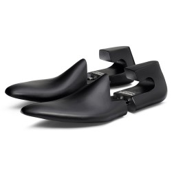 Saphir black shoe trees | Experts on shoe care | Skolyx | Skolyx