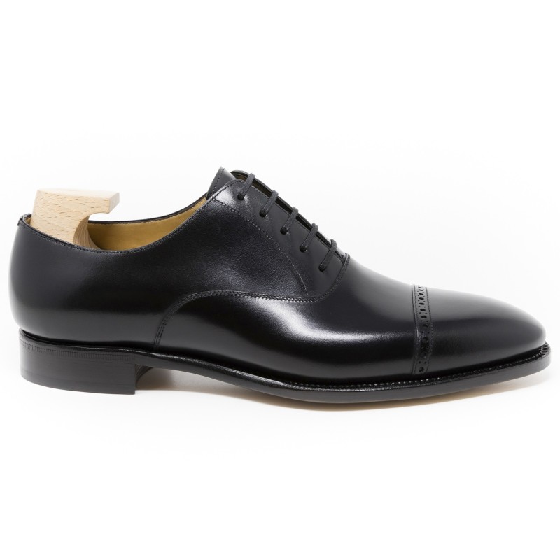 TLB Artista Brogued Cap Toe Oxford svart | Skolyx