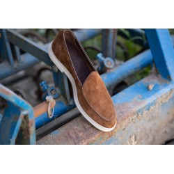 Yanko Traveler Belgian Loafer medium brown reverse kudu suede | Skolyx