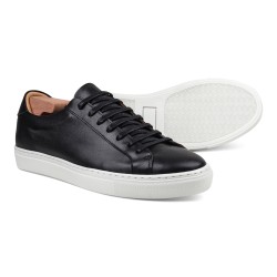 Skolyx Premium sneaker in black leather with white sole | Skolyx