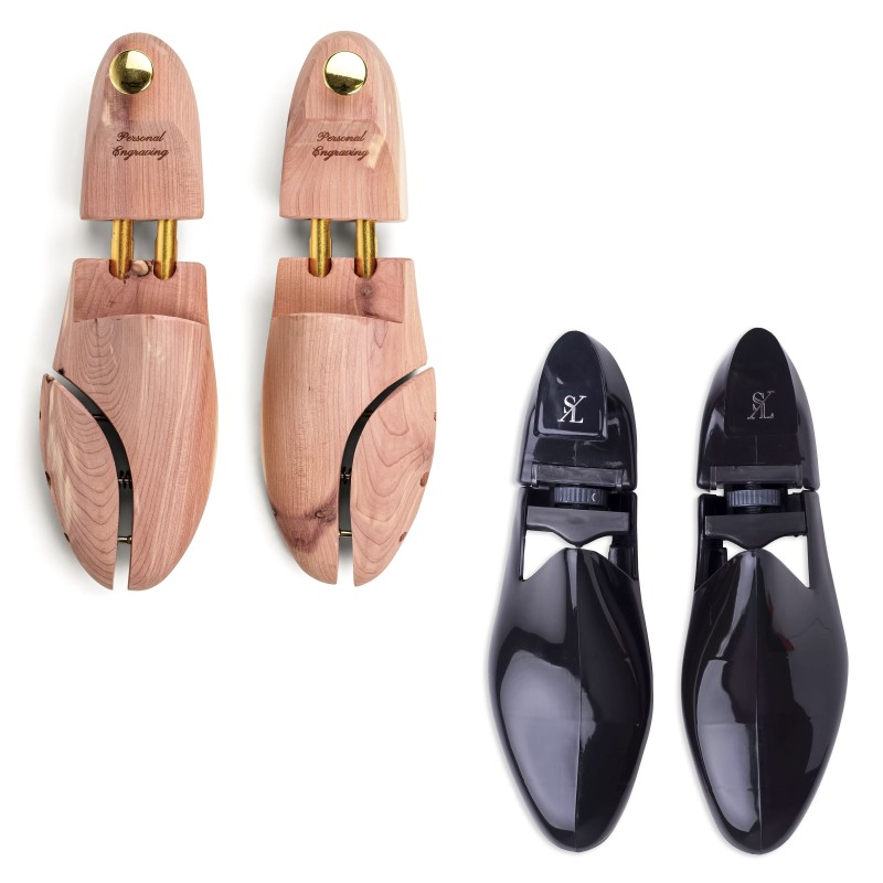 Engraved cedar shoe trees and travel shoe trees | Skolyx