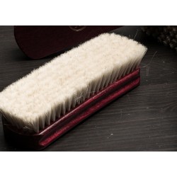 Shoe brush package | Experts on shoe care | Skolyx