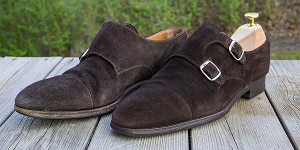 Guide: Cleaning, refreshing and waterproofing suede shoes